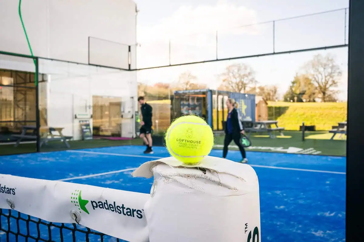are padel balls the same as tennis balls
